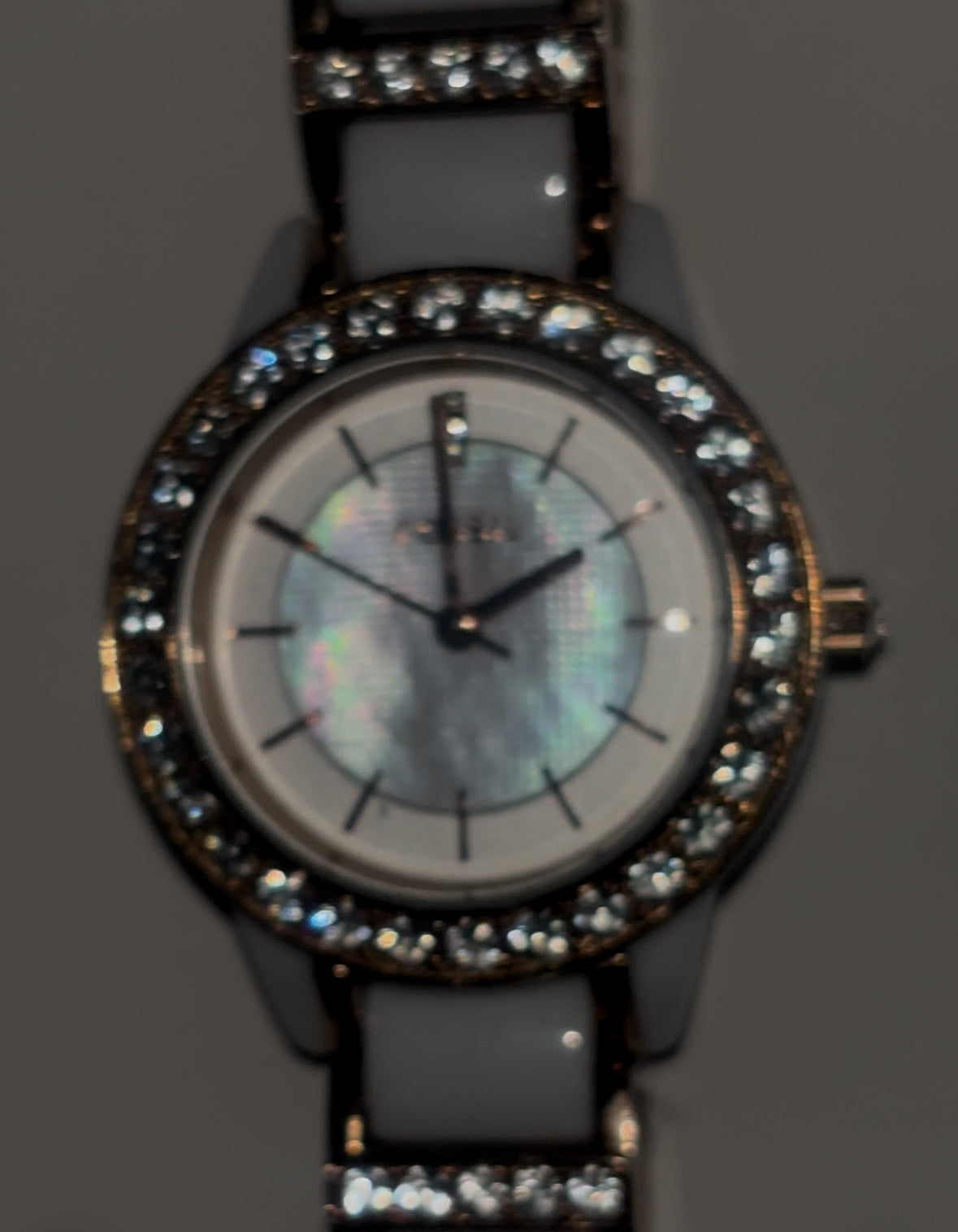 Fossil ladies bedazzled pearlecent quartz