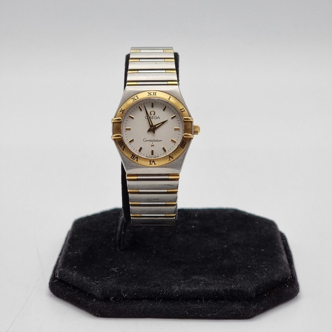 Omega 18k constellation mini